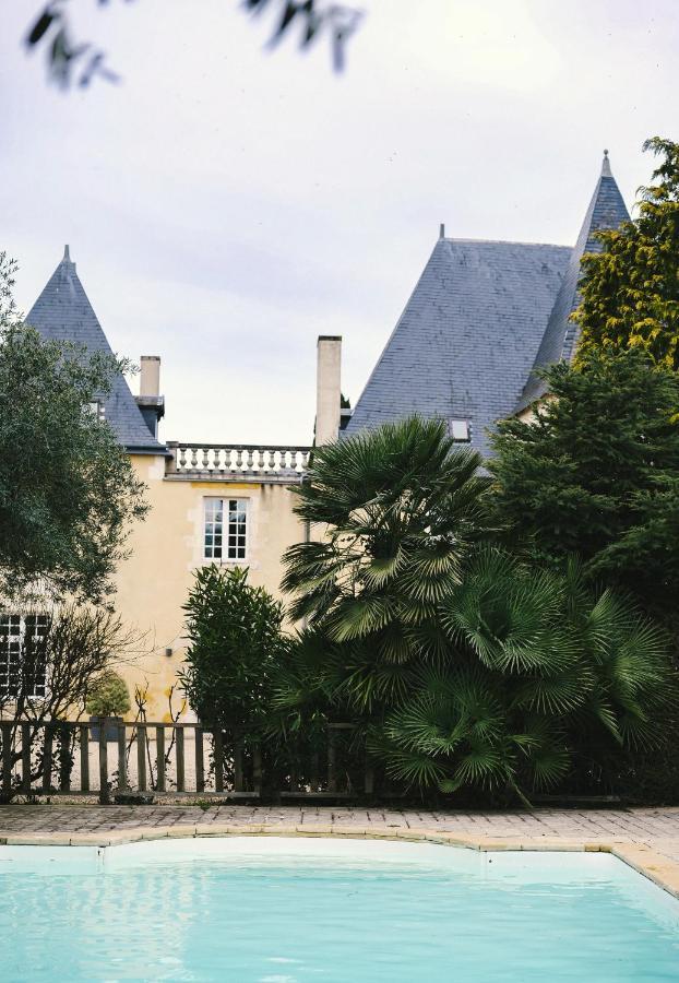 Chateau De La Vallade Saint-Porchaire Luaran gambar